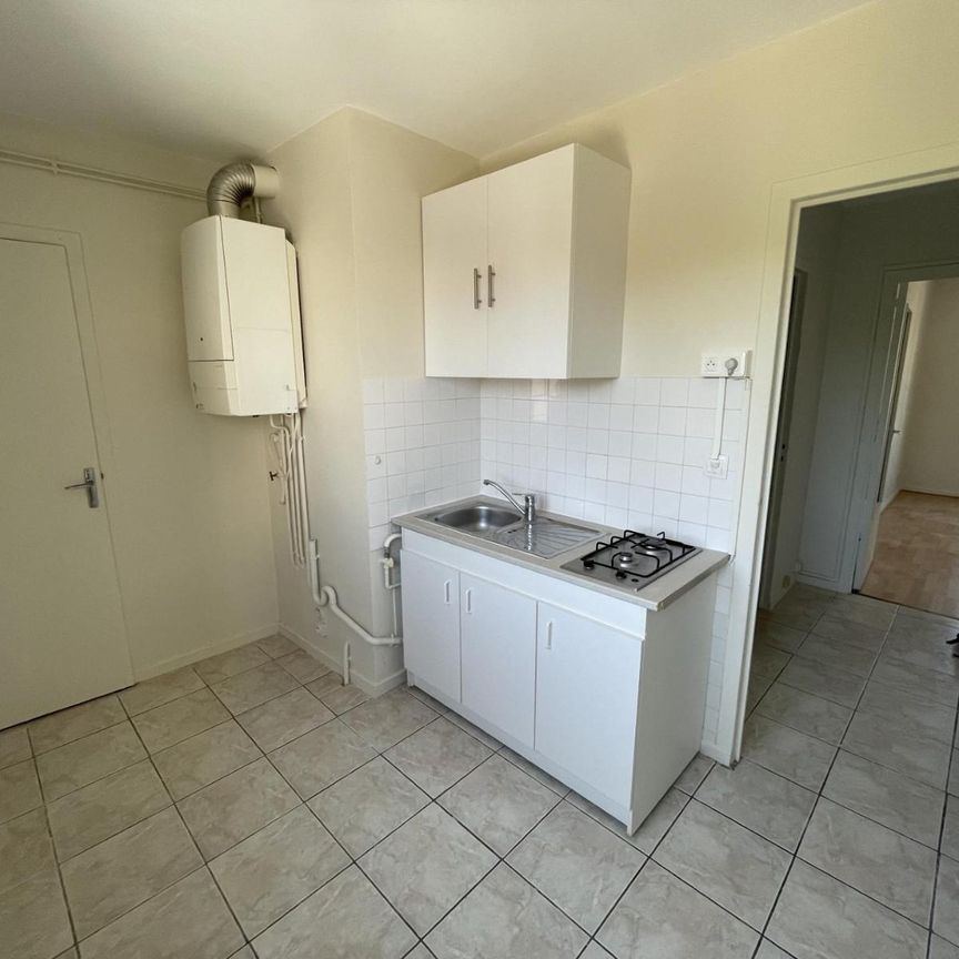 Location Appartement 1 pièce 27m² CLERMONT FERRAND 63000 - Photo 1