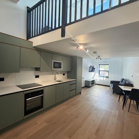 Studio 13, Pollecoff House 290-294 High Street - Photo 3