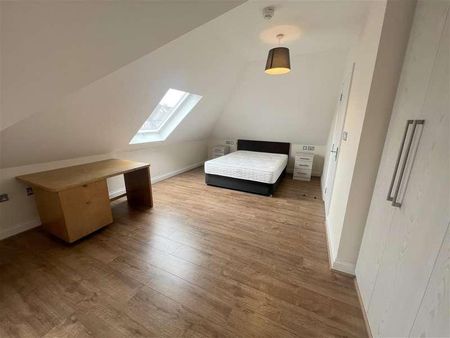 Queens Way, London, NW4 - Photo 4