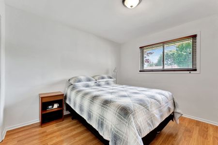 For Lease - 1017 Braeside Street, Woodstock, Ontario - Photo 4