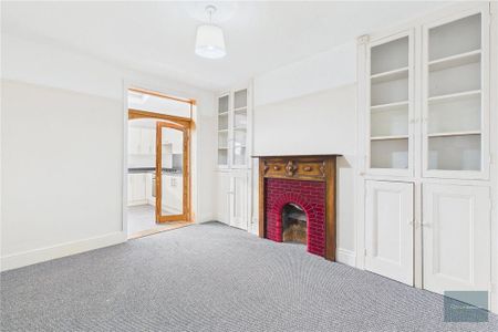 3 bedroom terraced house to rent - Photo 2