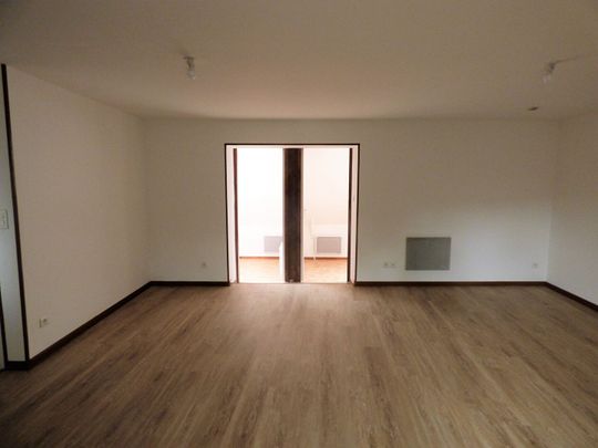 Location Appartement 3 pièces 51m² TINTENIAC 35190 - Photo 1