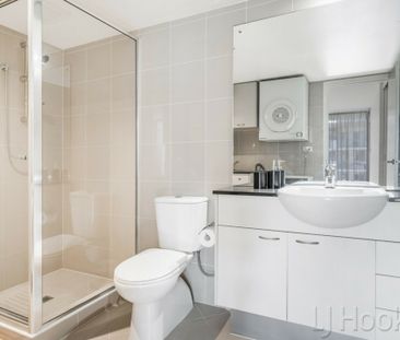 33/128 Adelaide Terrace, East Perth - Photo 3