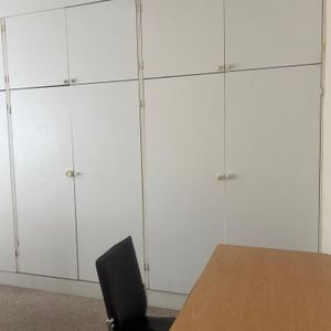 1 bedroom in a flat share to rent - Photo 2