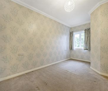 New Hall Lodge, Sutton Coldfield - Photo 3