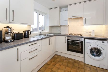 2 bedroom apartment to rent - Photo 5