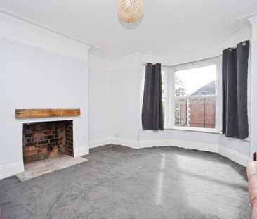 5 bedroom House To Let - Photo 2
