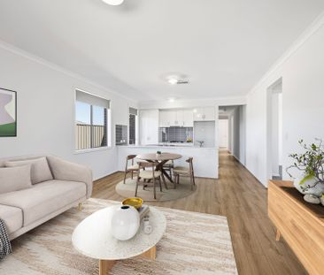 Stunning 4 bedroom home with secondary living and Solar Panels - Photo 1