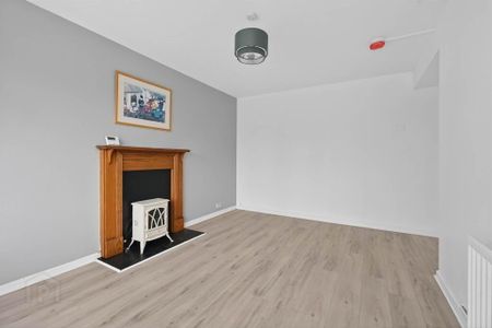 22 Strathearn Court, Holywood, BT18 9NR - Photo 3