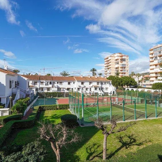 Alquiler de chalet pareado en Avenida de España - Photo 1