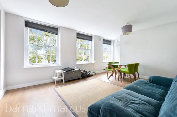 Vicarage Crescent, London - Photo 1