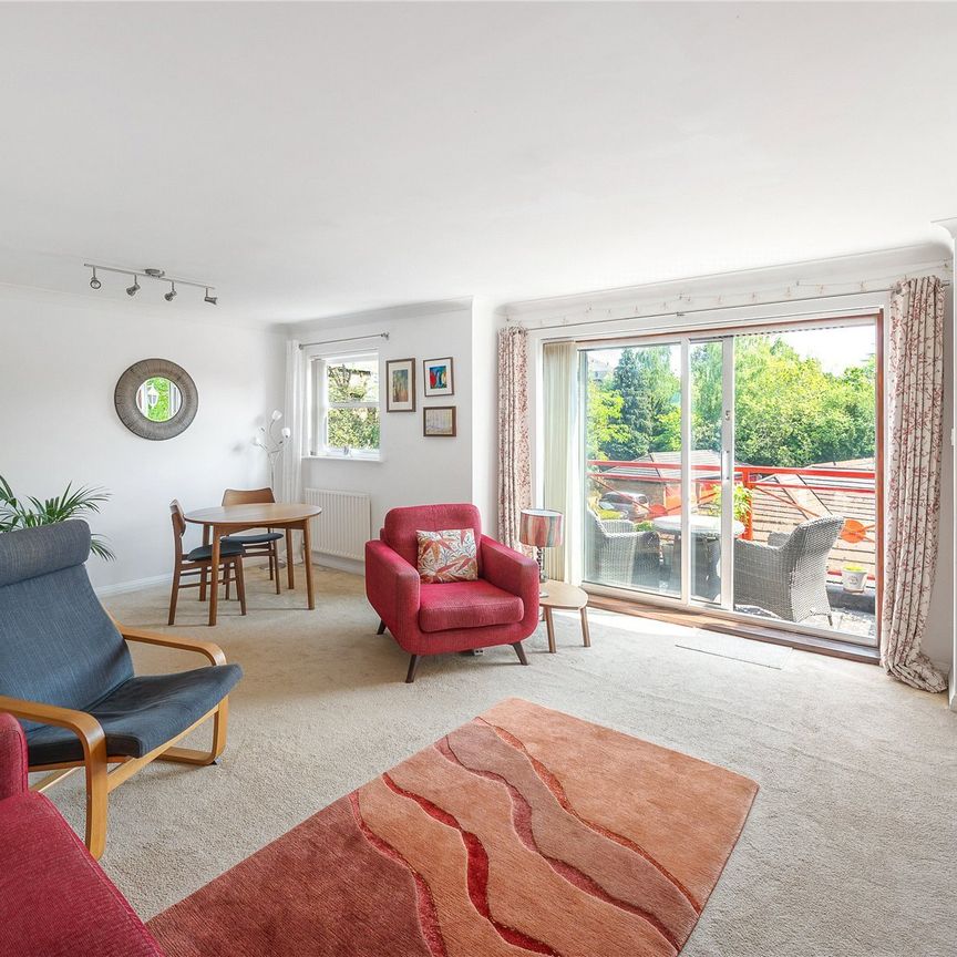 Lawn Road, Beckenham, BR3 flat to rent - Photo 1