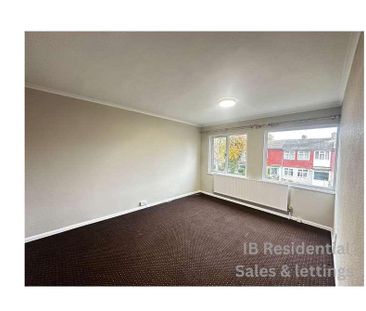 Naseby Close, Peterborough, PE3 - Photo 3