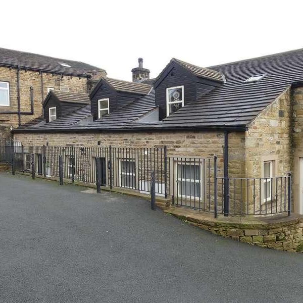 Keighley Road, Silsden, BD20 - Photo 1