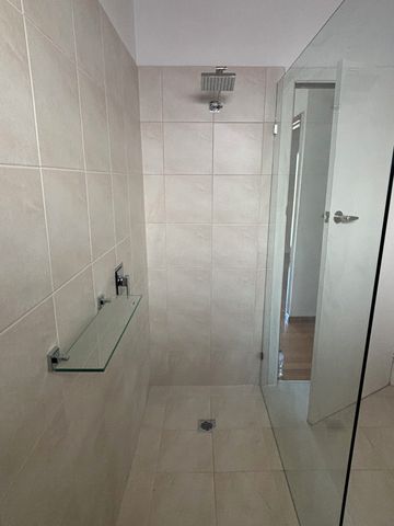 Register to Inspect // Contemporary 3-Bedroom Home with New Kitchen and Bathroom in Yarraville - Photo 5