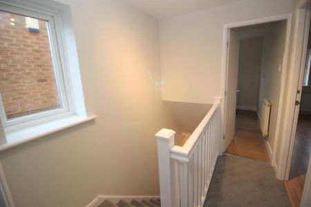 3 bedroom terraced house to rent - Photo 5