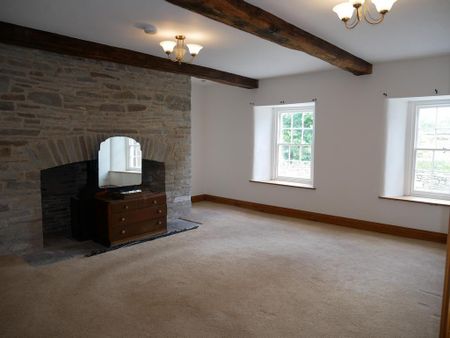 5 bedroom semi-detached house to rent - Photo 4