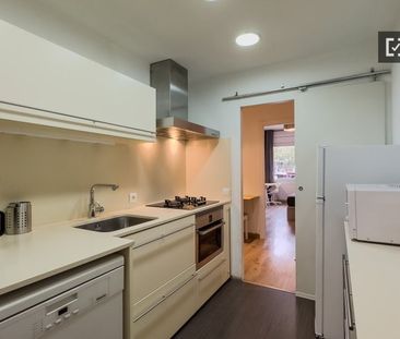 barcelona, Catalonia 08029 - Photo 5