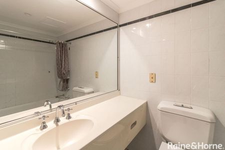 Ideally Located Studio- Ready To Move In!! - Photo 2