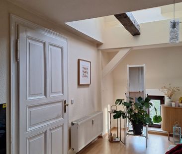 moderne 3- RWE mit Balkon im Dachgeschoss / Südstadt ! - Foto 2