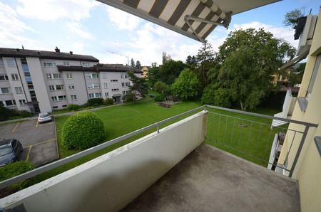Schöne 2.5-Zimmerwohnung im 2. Obergeschoss - Foto 4