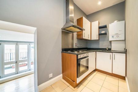 2 bedroom flat to rent - Photo 4