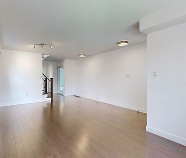 For Lease - 211 Red Maple Road, Richmond Hill, Ontario - Photo 5