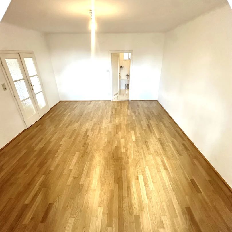 SEHR HELLE, PROVISIONSFREIE, UNBEFRISTETE 114m² 3-ZIMMER-WOHNUNG IN BESTER WÄHRINGER RUHELAGE ZU MIETEN! - Foto 1