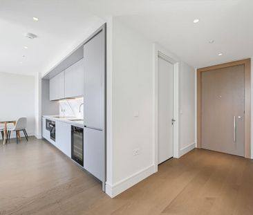 2 bedroom apartment to rent in the highly sought-after One Bishopsgate Plaza, EC3A. - Photo 6