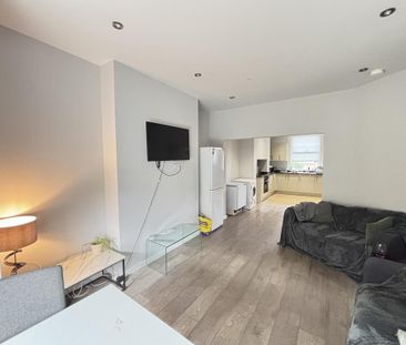 4 bedroom house to rent - Photo 1