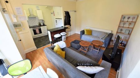 5 bedroom House in Mayville Street, Leeds - Photo 5