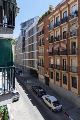 Calle de Estanislao Figueras, Madrid, Community of Madrid 28008 - Photo 4