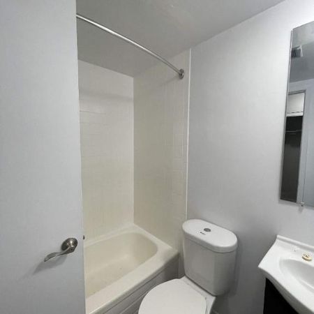 1 CH - 1 SDB - Gatineau - $1,345 /mo - Photo 4