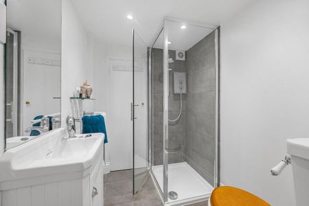 3 bedroom terraced house to rent - Photo 4