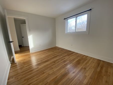 9B Heather St, Halifax | Beautifully Renovated 3 Bedroom Upper 2 Level Unit in Triplex! AVAILABLE JULY 1ST - Photo 5