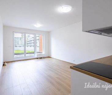 Pronájem bytuRenting an apartment 1+kk, 44 m2 - Photo 1