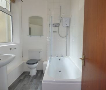 1 Bed Flat, Rushey Green, SE6 - Photo 4