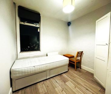 House share to rent - Photo 1