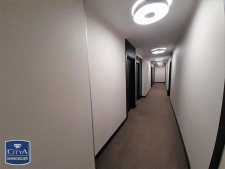Location Appartement 3 pièces 65m² LUYNES 80ème - Photo 5