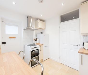 2 bedroom apartment to rent - Photo 5