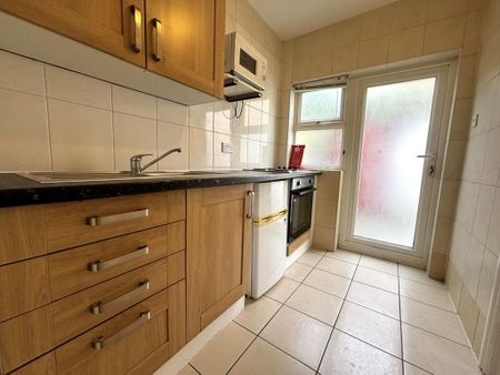 Studio to rent - Photo 3