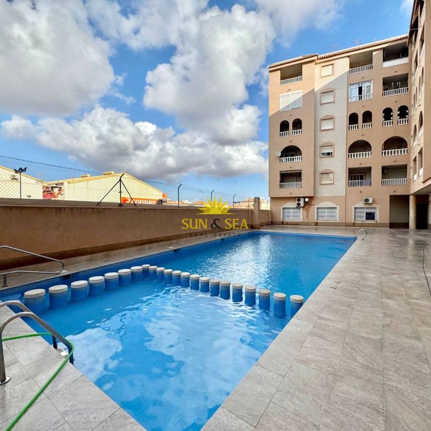 2 BEDROOM APARTMENT - TORREVIEJA - Photo 1