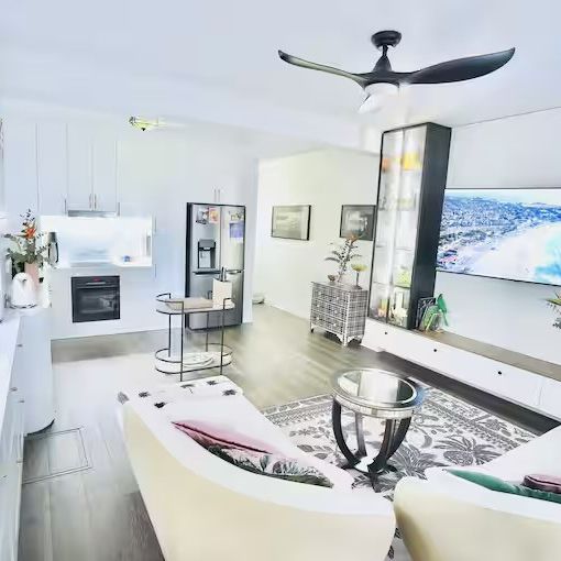 Fully Furnished Sun lit Bondi Apartment - Photo 1