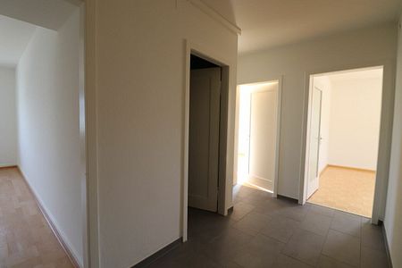 Reinach, Nähe Dorfzentrum - moderne 3-Zimmerwohnung an der Alemannenstrasse - Photo 2