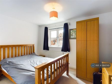 1 bedroom flat to rent - Photo 2