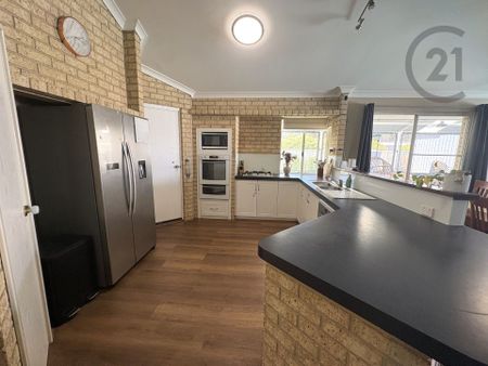 4x2 - Pool - Shed - Location! - Photo 5