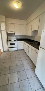 2 CH - 1 SDB - St-Laurent - $1,695 /mo - Photo 4