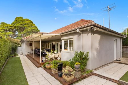 2a First Avenue, Willoughby East NSW 2068 - House For Rent | Domain - Photo 3