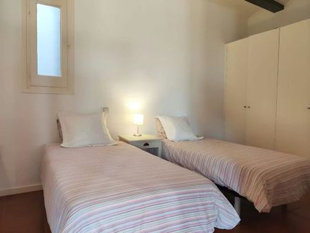 La Rambla, Barcelona, Catalonia 08002 - Photo 2