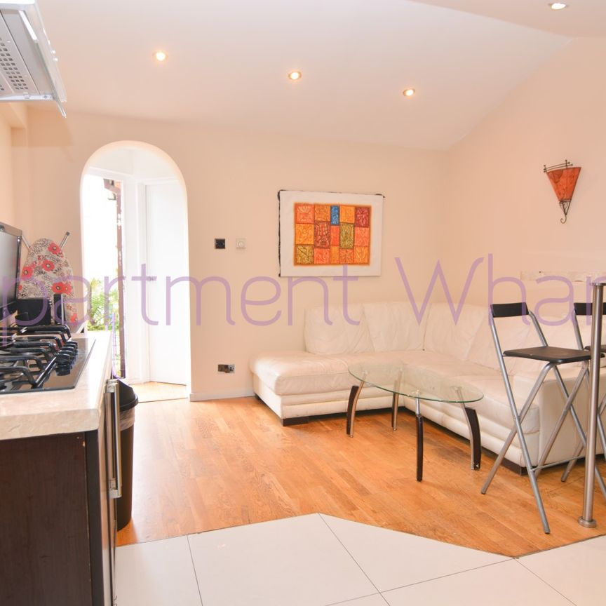 Edwin Street, E16 1QA, London - Photo 1
